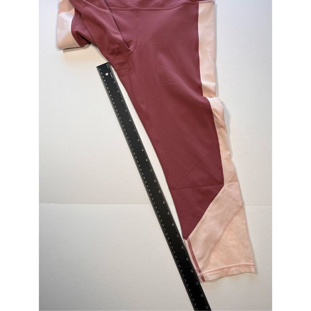 Athleta Exhale Capri 7/8 Legging Crushed Berry Size Medium EUC SheerMesh Detail - Picture 9 of 10